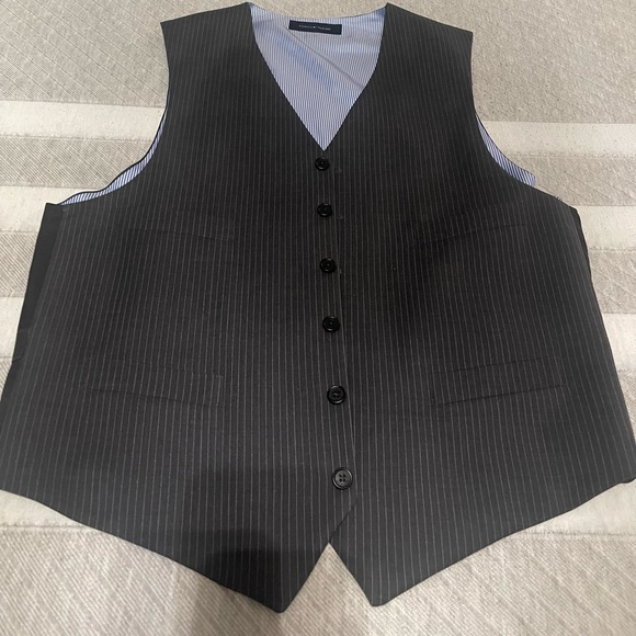 Tommy Hilfiger Vest Size M Grey w/ Pinstripes - Picture 1 of 3